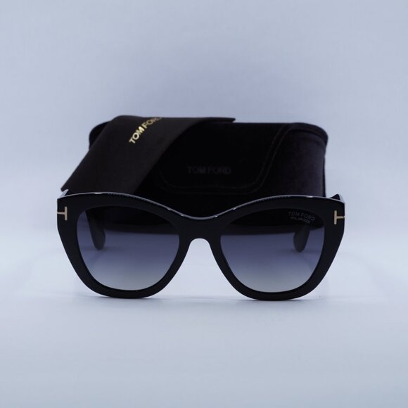 Tom Ford Cara FT0940 01D Cat Eye Sunglasses - Black/Polarized Smoke main image 4